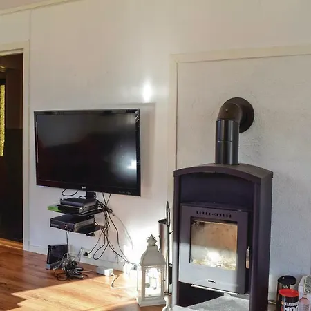 بيت للعطل Two Bedroom Holiday In *